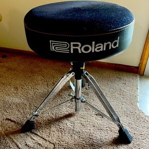 Black Roland drum chair